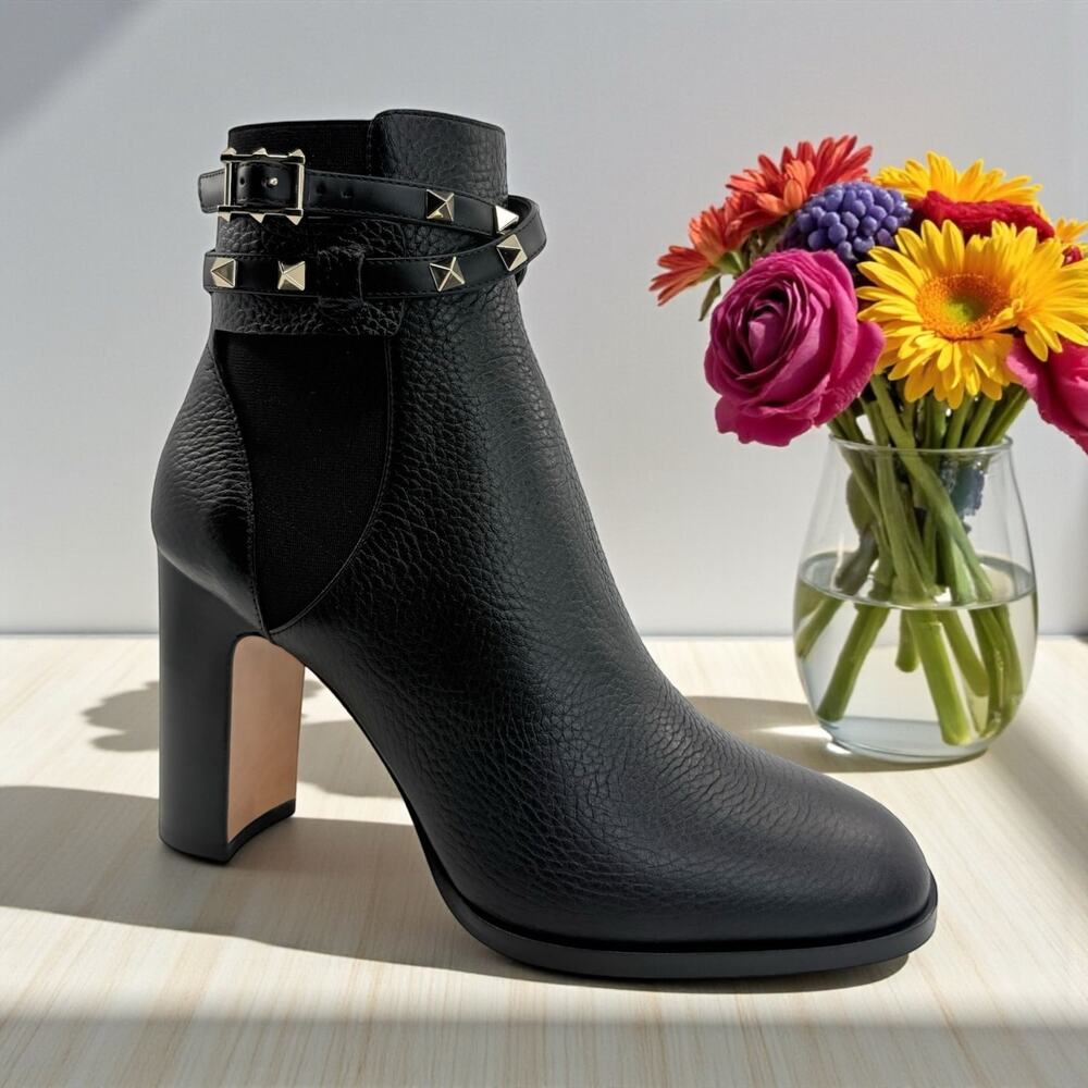 Valentino Garavani Beatle Boots (39.5/9.5)